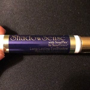 Snow Long-lasting Eye Shadow